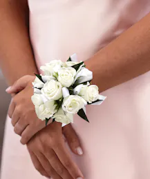 Deluxe White Sweetheart Rose Wrist Corsage
