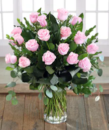 Tiffany Pink Luxury Roses - Classic Glass Vase